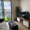 Modern 7th floor Flat, Parking, Convenient, Quiet - ملبورن