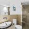 Elysee Beachside Apartments Alexandra Headland