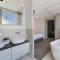 Elysee Beachside Apartments Alexandra Headland