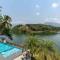 StayVista at Lagoons Villa with Lawn, Pool, WiFi - Kóžikkót