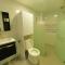 13pax BAYU BEACH PENTHOUSE, ROOFTOP FREE BBQ Set, Pool, Wifi, 50" Smart TV