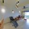 13pax BAYU BEACH PENTHOUSE, ROOFTOP FREE BBQ Set, Pool, Wifi, 50" Smart TV