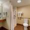 Comfort Inn & Suites Milford