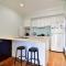 3-Bedroom Townhouse in Heart of Adelaide with Parking