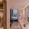 Kwetu Nairobi, Curio Collection By Hilton - Nairobi