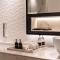 Kwetu Nairobi, Curio Collection By Hilton - Nairobi
