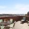 DoubleTree by Hilton New York-LaGuardia