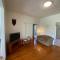 Cottage 5 mins from surf and lake
