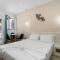 Oasis Suites Fira