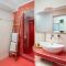 Oasis Suites Fira