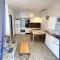 Maison cosy avec terrasse, clim et parking, à 250m de la plage - FR-1-229C-662