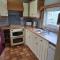 Beautiful 2 bedroomed mobile home