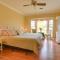 Cottage with Deck and Pool Access about 6 Mi to Beach - Мертл-Біч