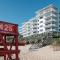 Direct oceanfront with stunning corner views and pool access! - Нью-Смирна-Бич