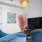 Masdar 2BR Apt Pool Parking and Near the Airport - 阿布扎比