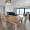 Stunning beachfront view and large balcony with pool access - Нью-Смирна-Бич