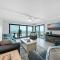 Stunning beachfront view and large balcony with pool access - Нью-Смирна-Бич