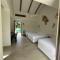 Roomy 4BR Villa with Pool at Mesa de Yeguas - 阿纳波伊马