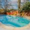 Ridgeway Retreat - 5BD 3BA w Backyard Pool Oasis - 北里奇兰希尔斯