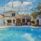 Ridgeway Retreat - 5BD 3BA w Backyard Pool Oasis - 北里奇兰希尔斯