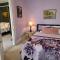 The Kings Throne Inn and Guest House