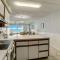 Oceanfront Condo w Balcony