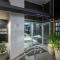 Wake Up to Views, Pool & the South Yarra Lifestyle