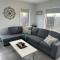 Lbarza Convenient Exec 2BR Townhouse close to shopping centre Kialla