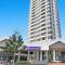 CBD Apt Near Stadium with Mountain Views!