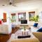 River View - Modern Living in a Vintage Apartment