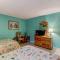 DogFriendly Beachwood Condo