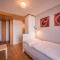 Hotel Tell and Apartments