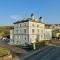 Grindal Studio Apartments - Newly Opened Luxury Accommodation