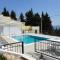 Via Sol mit Swimmingpool - Mimice