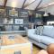 Stylish~Tasteful~2Bed~2Bath~Central~Townhouse