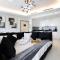Sky Suite and Infinity Rooftop Pool, Dubais Ultimate View 1Br apartment in Paramount Hotel Midtown