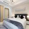 Sky Suite and Infinity Rooftop Pool, Dubais Ultimate View 1Br apartment in Paramount Hotel Midtown