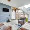 2 Mi to Long Beach Home with Patio and Putting Green! - أوك آيلاند