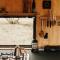 Lakeside Off-Grid Cabin - Pet Friendly - Freja