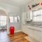 10 Mi to Caddo Lake Charming Cottage in Vivian! - 维维安