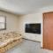 Walk to River Downtown Pierre Apartment - 皮埃尔