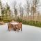 Screened Porch and Fire Pit Spacious Pocono Retreat - Pocono Pines