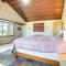 Spacious and Updated Farmhouse in Yellow Springs - فيربورن