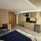 A10 Full Suite ‖ Mini Dept at Plaza Acequia