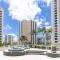 1BR Mountain View with Balcony, Pool & Free Parking - Гонолулу