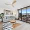 1BR Mountain View with Balcony, Pool & Free Parking - هونولولو