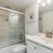 Short Walk to the Beach Condo - فرناندينا بيتش