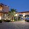 Spacious villa in Malevizi with garden - Kavrokhórion