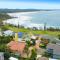 Sea-Eagle Sanctuary - views, pool, stroll to beach