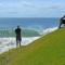 3 Bedroom Beach House - 200m To The Beach